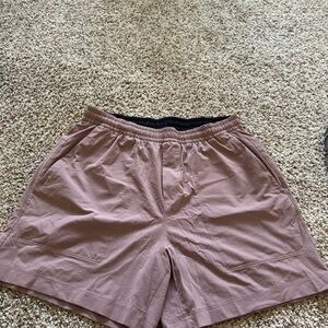 Lululemon Bowline shorts 5” - Dusty Rose